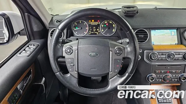 Land Rover Discovery 2014 — фото 13