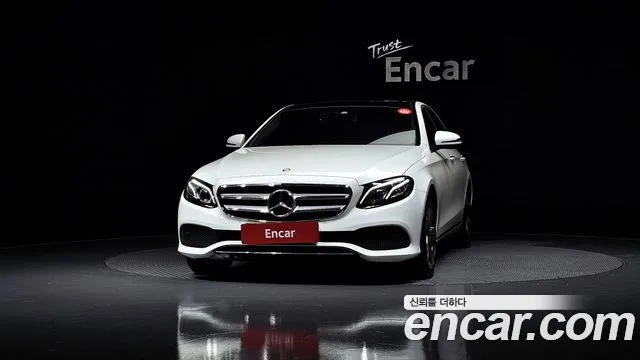 Mercedes-Benz E-Class 2017 — фото 3