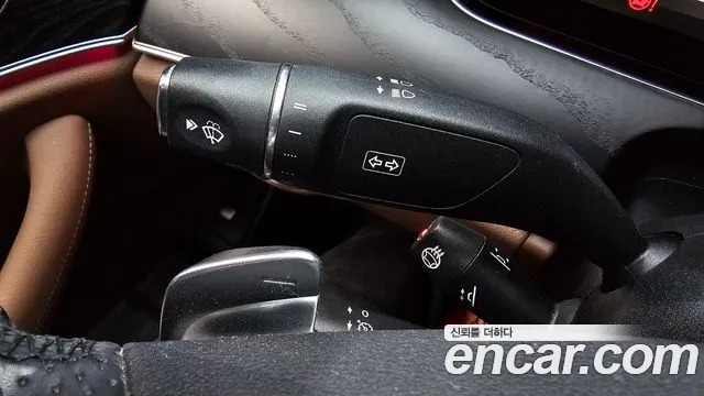 Mercedes-Benz E-Class 2017 — фото 16