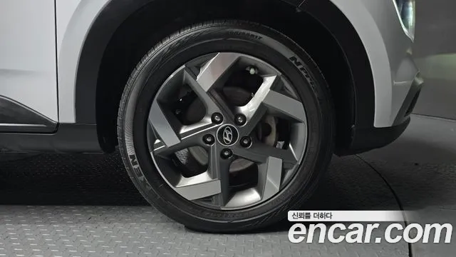Hyundai Venue 2022 — фото 5