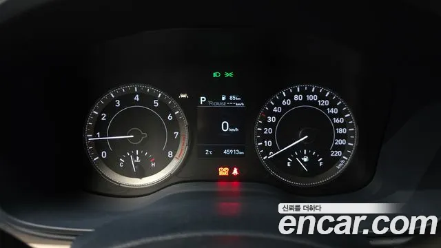 Hyundai Venue 2022 — фото 8