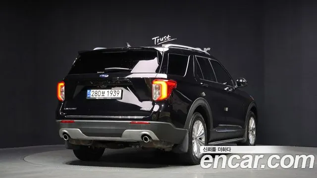 Ford Explorer 2021 — фото 2
