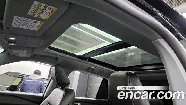 Ford Explorer 2021 — фото 18