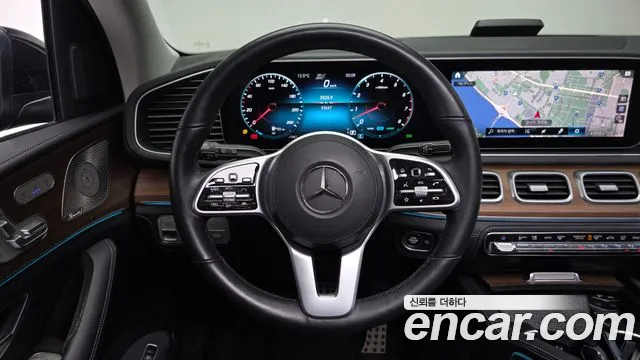 Mercedes-Benz GLE-Class 2021 — фото 13