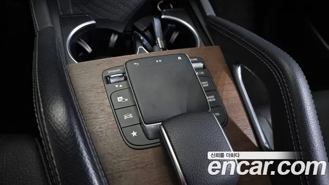 Mercedes-Benz GLE-Class 2021 — фото 16