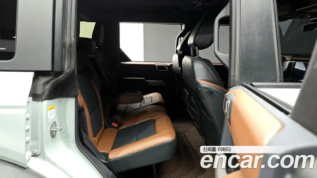 Ford Bronco 2023 — фото 12