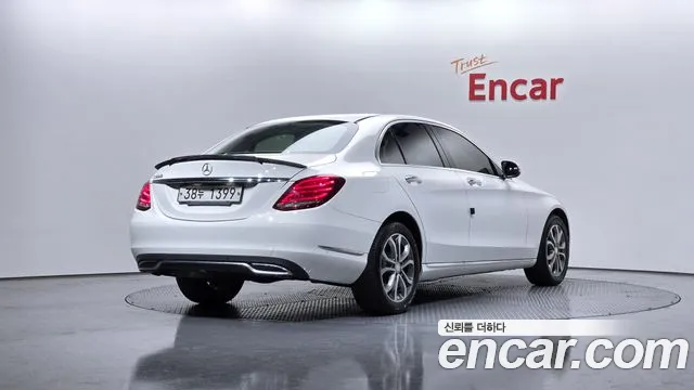 Mercedes-Benz C-Class 2015 — фото 2