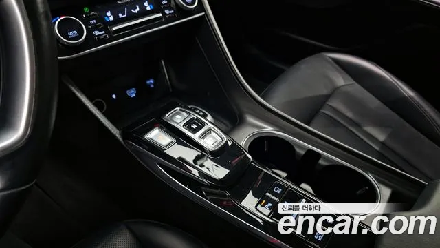 Hyundai Sonata 2022 — фото 9