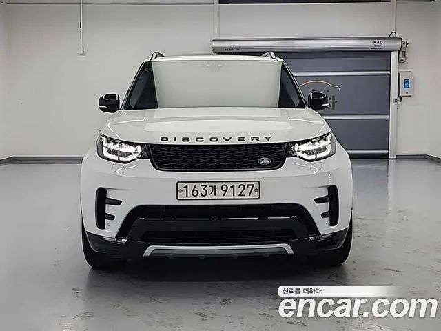 Land Rover Discovery 2020 — фото 1