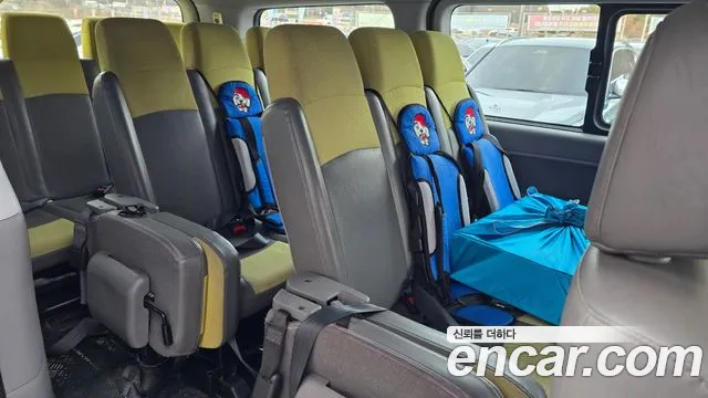 Hyundai Starex 2015 — фото 2