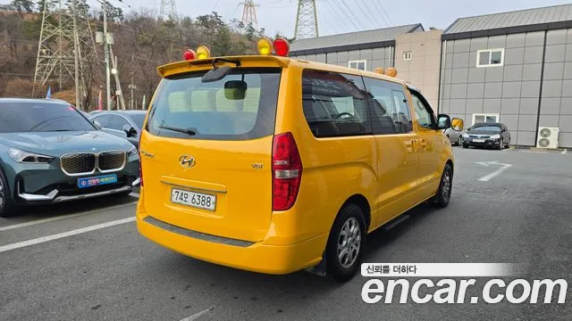 Hyundai Starex 2015 — фото 5