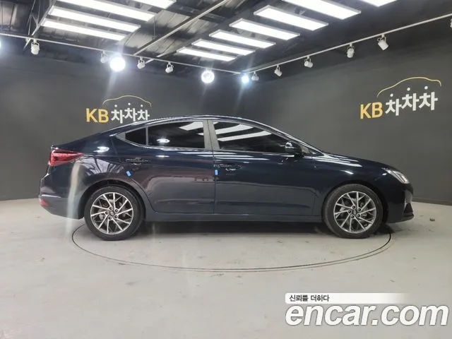 Hyundai AVANTE 2019 — фото 6
