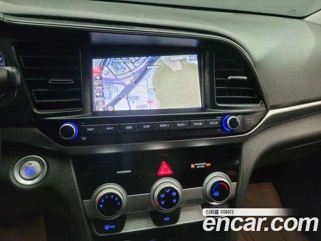 Hyundai AVANTE 2019 — фото 18