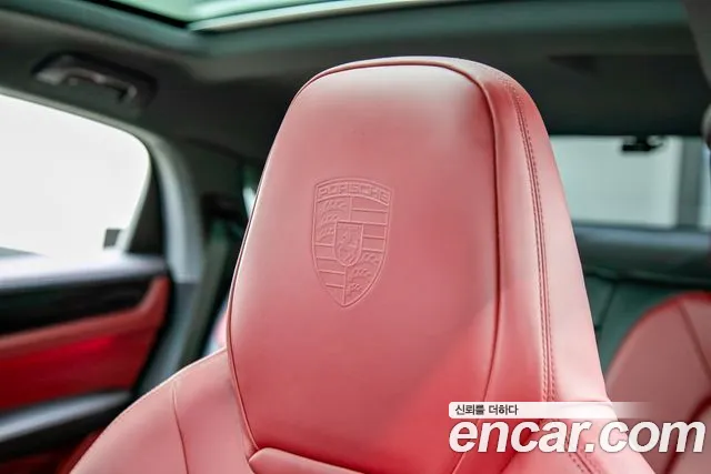 Porsche Cayenne 2021 — фото 16