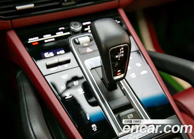 Porsche Cayenne 2021 — фото 18