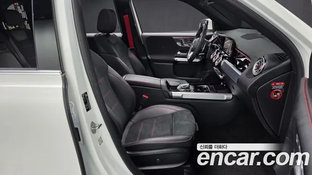 Mercedes-Benz GLB-Class 2023 — фото 10