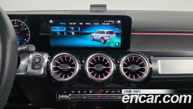 Mercedes-Benz GLB-Class 2023 — фото 14