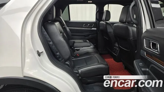 Ford Explorer 2018 — фото 12
