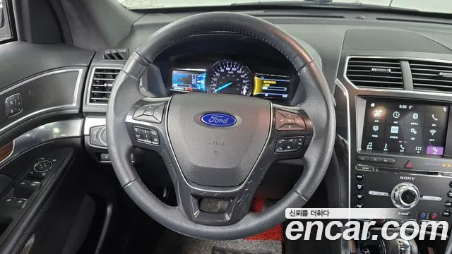 Ford Explorer 2018 — фото 13