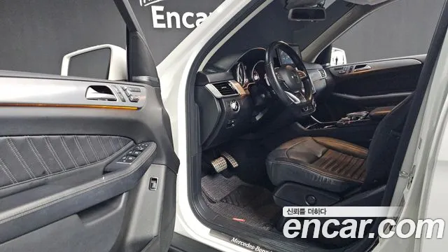 Mercedes-Benz GLE-Class 2018 — фото 10