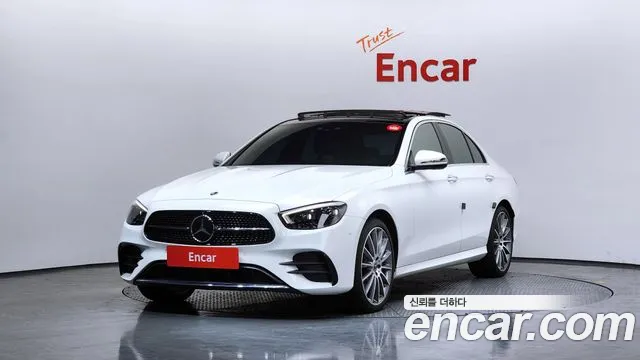 Mercedes-Benz E-Class 2022 — фото 1