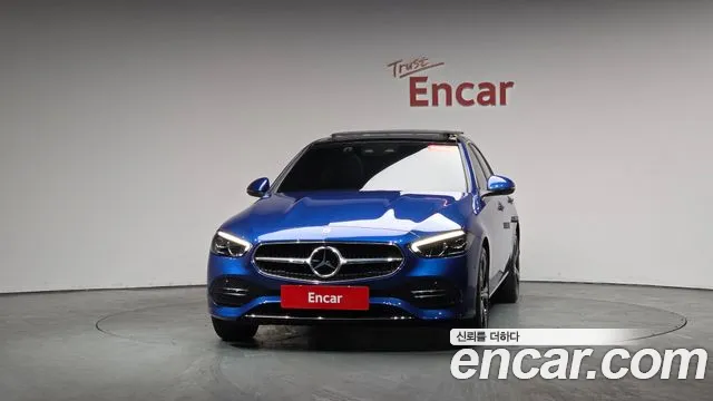 Mercedes-Benz C-Class 2023 — фото 2