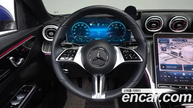 Mercedes-Benz C-Class 2023 — фото 12