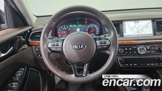 Kia K7 2017 — фото 13