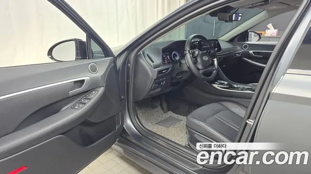 Hyundai Sonata 2023 — фото 10