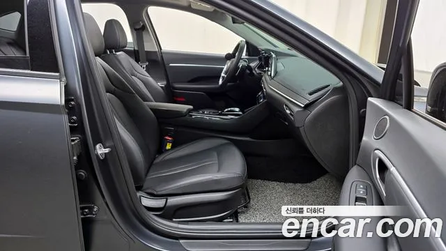 Hyundai Sonata 2023 — фото 11