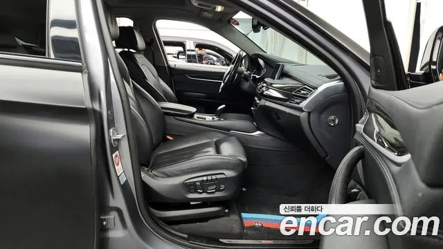 BMW X6 2015 — фото 11