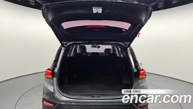 Hyundai Santafe 2019 — фото 20