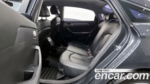 Hyundai Sonata 2019 — фото 12
