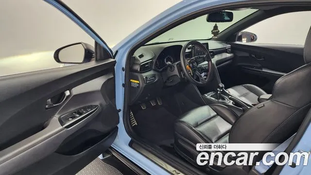 Hyundai Veloster 2019 — фото 10