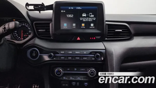 Hyundai Veloster 2019 — фото 15
