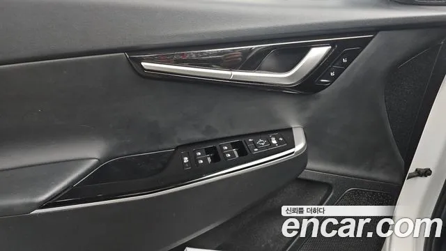 Kia EV6 2022 — фото 17