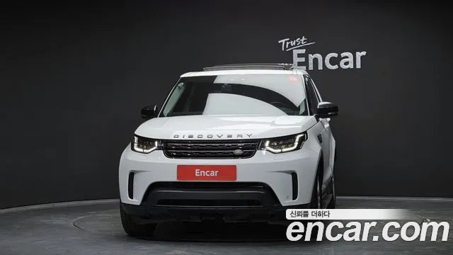Land Rover Discovery 2018 — фото 3