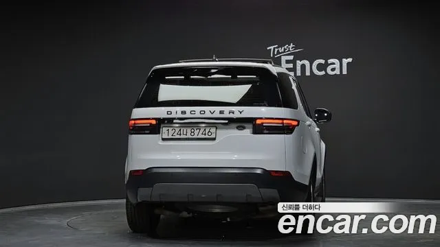 Land Rover Discovery 2018 — фото 4