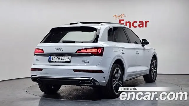 Audi Q5 2023 — фото 2