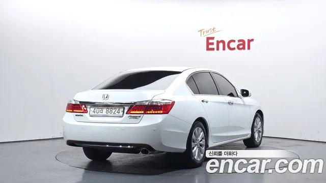 Honda Accord 2015 — фото 2