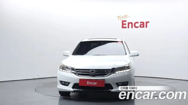 Honda Accord 2015 — фото 3
