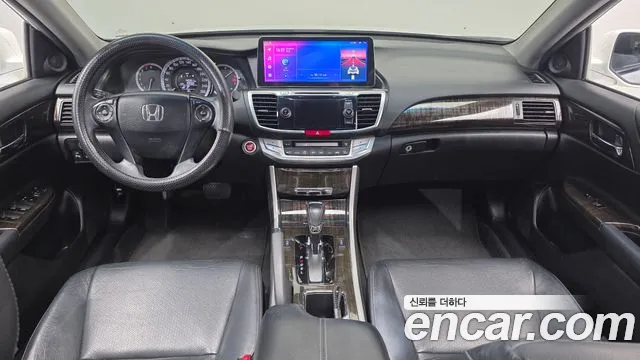 Honda Accord 2015 — фото 7