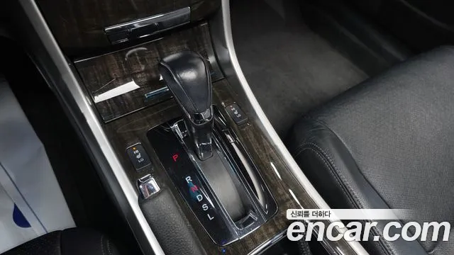 Honda Accord 2015 — фото 9