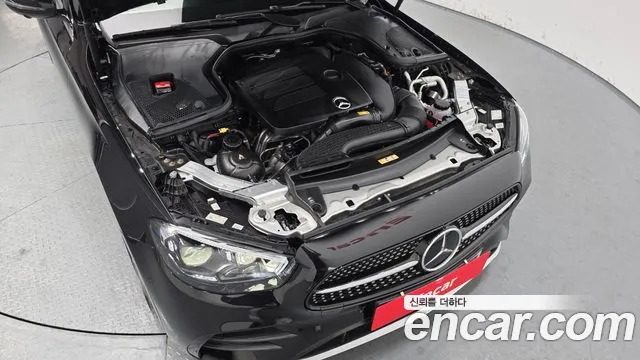 Mercedes-Benz E-Class 2022 — фото 6