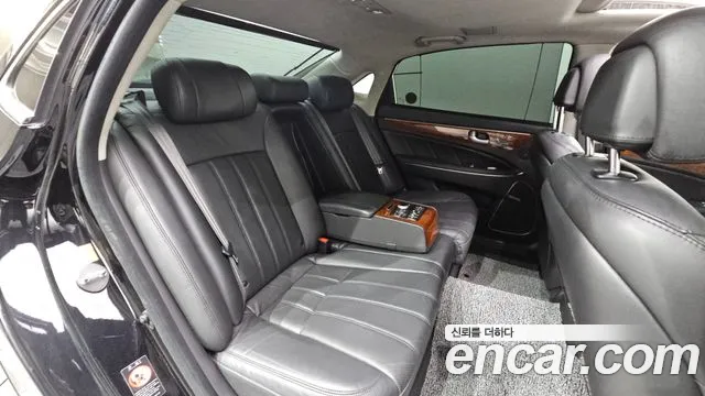 Hyundai Equus 2012 — фото 13