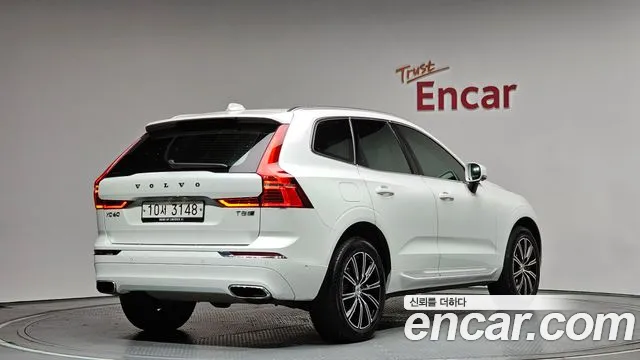 Volvo XC60 2019 — фото 2