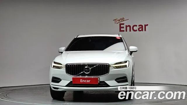 Volvo XC60 2019 — фото 3