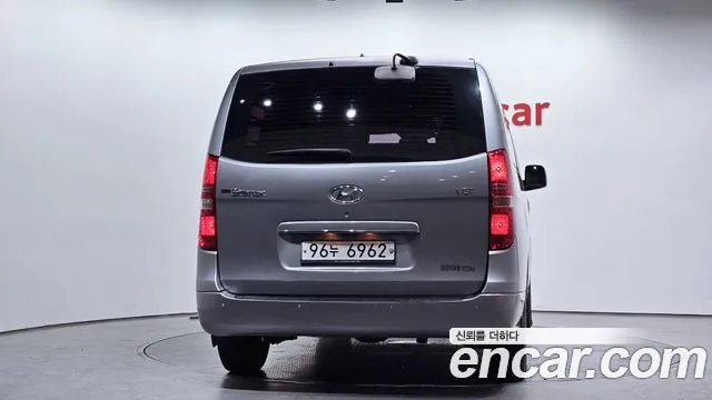Hyundai Starex 2016 — фото 4
