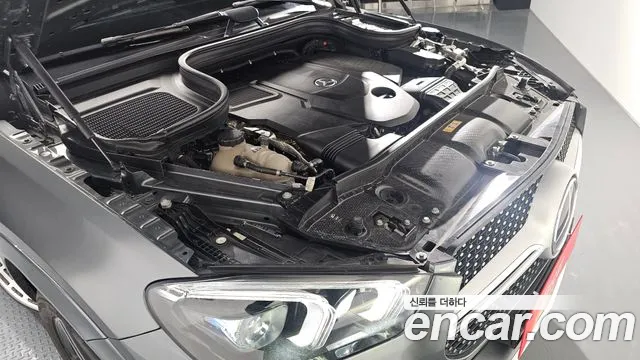 Mercedes-Benz GLE-Class 2021 — фото 6