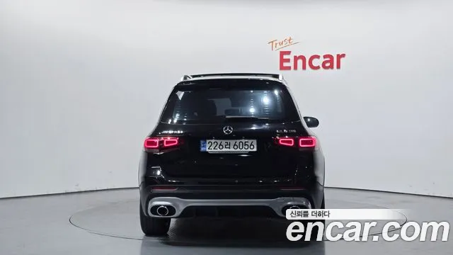 Mercedes-Benz GLB-Class 2022 — фото 4